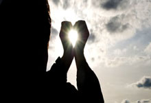 手机外围下载 -从“媒介”到“语言”——谈中国当代油画的文化自觉