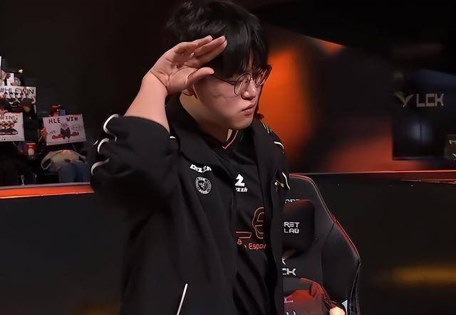 NIP零封BLG，Bin两把零人头被对面碾压，K皇赛后笑了